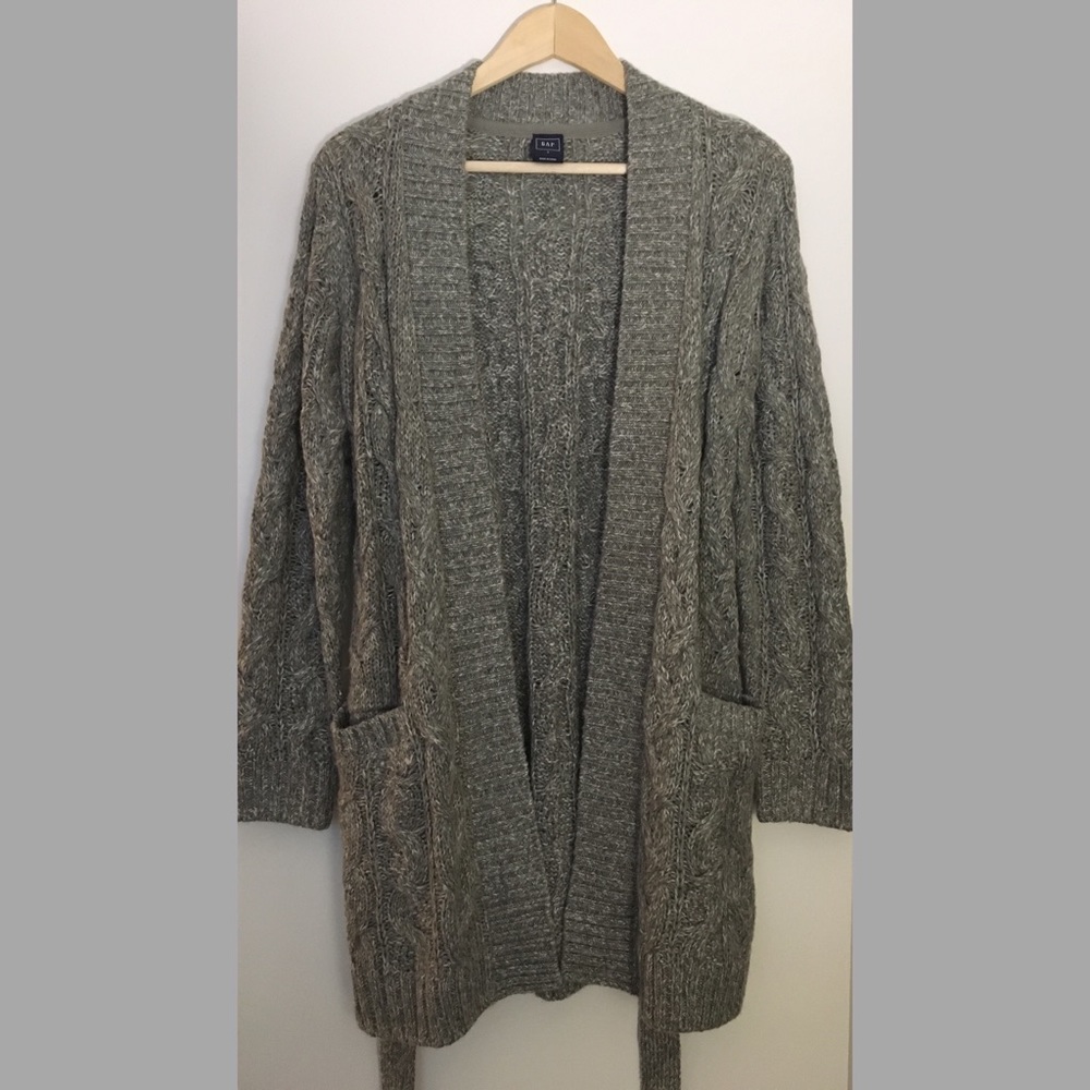 Gap Gray Cable Knit Sweater Wrap